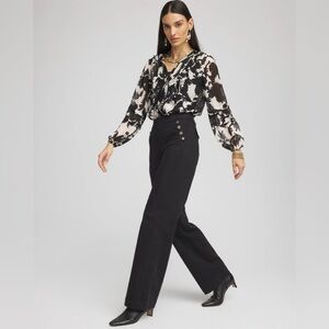 Chico’s Embellished Wide Leg Pull On Jeans Size 2.5 or 14R Like New